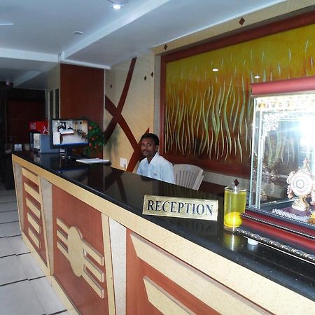 Psr Hotel Tirupati Ngoại thất bức ảnh