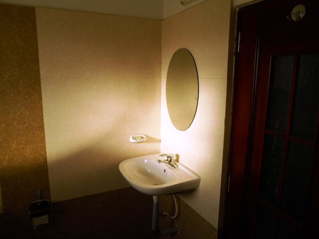 Psr Hotel Tirupati Ngoại thất bức ảnh