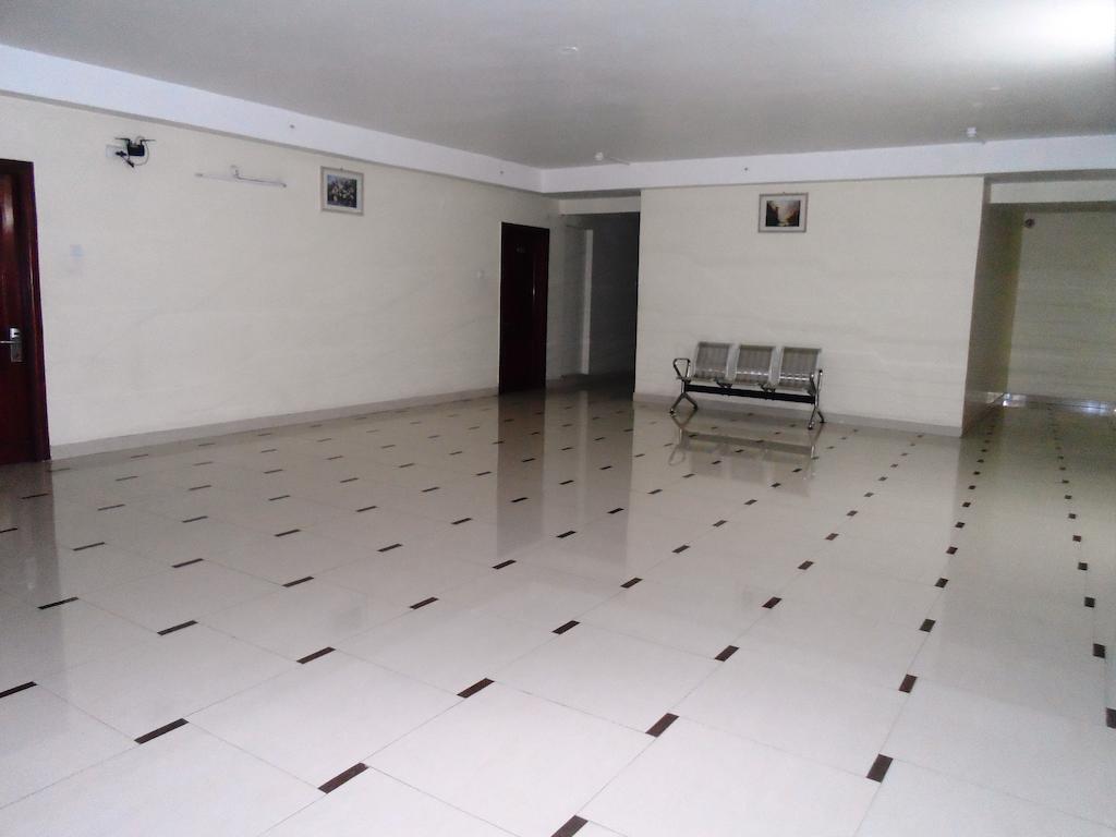Psr Hotel Tirupati Ngoại thất bức ảnh