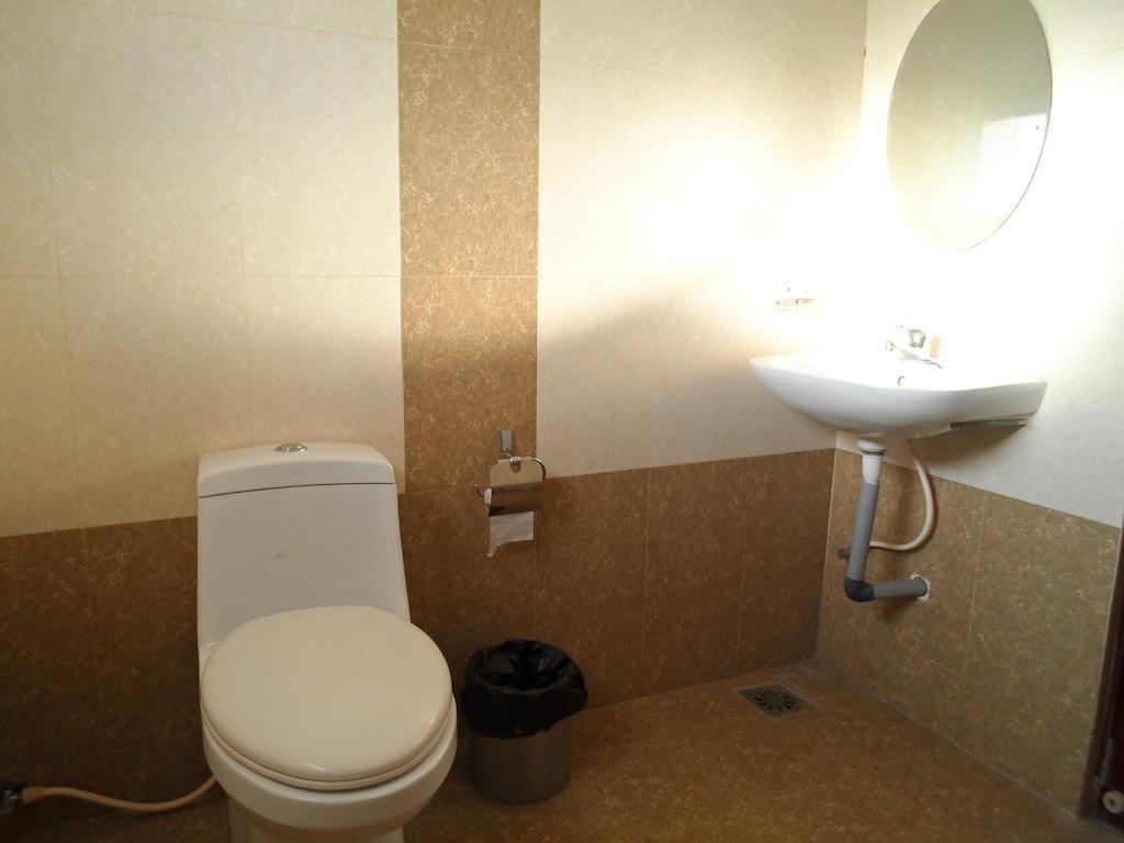 Psr Hotel Tirupati Ngoại thất bức ảnh